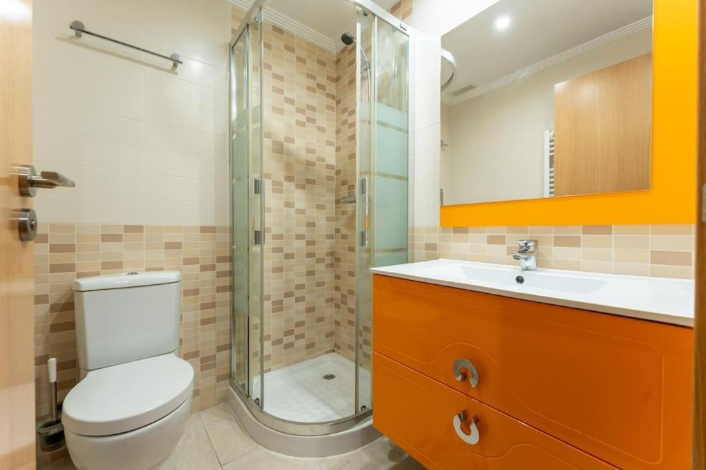 Apartamento En El Corazon De La Ciudad Con Parking Santander Exterior photo
